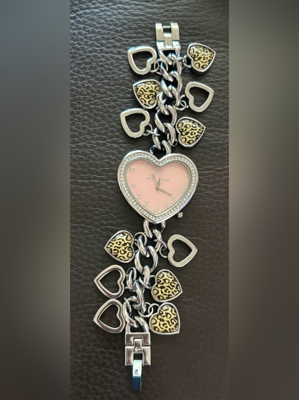 Rare Vintage Betsey Johnson Cheetah Heart Charm Pink Dial Bracelet charm Watch